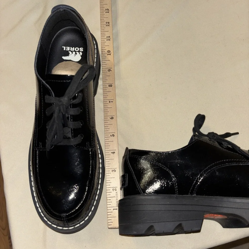 New SOREL Sz 9 Revel Ave Derby Oxfords Leather Lace Up Shoes $140 *read*